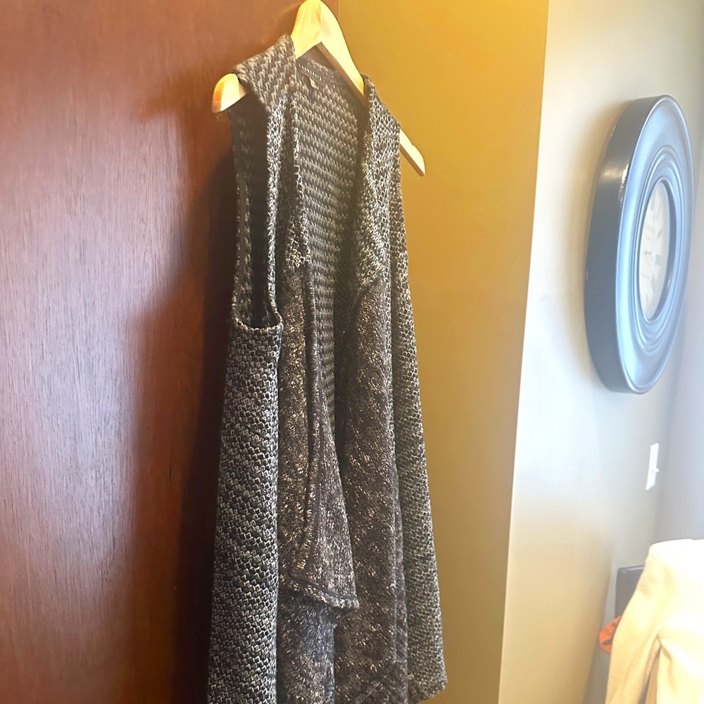 Sanctuary - Waterfall vest OS
